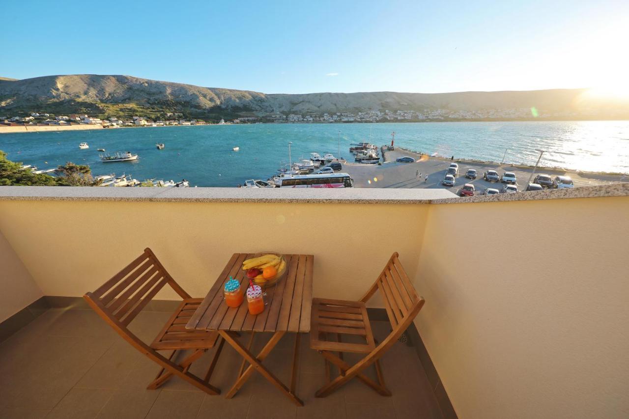 Apartmani "Jadran" パグ エクステリア 写真