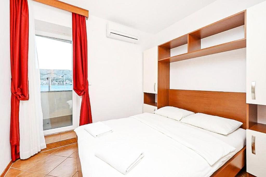 Apartmani "Jadran" パグ エクステリア 写真