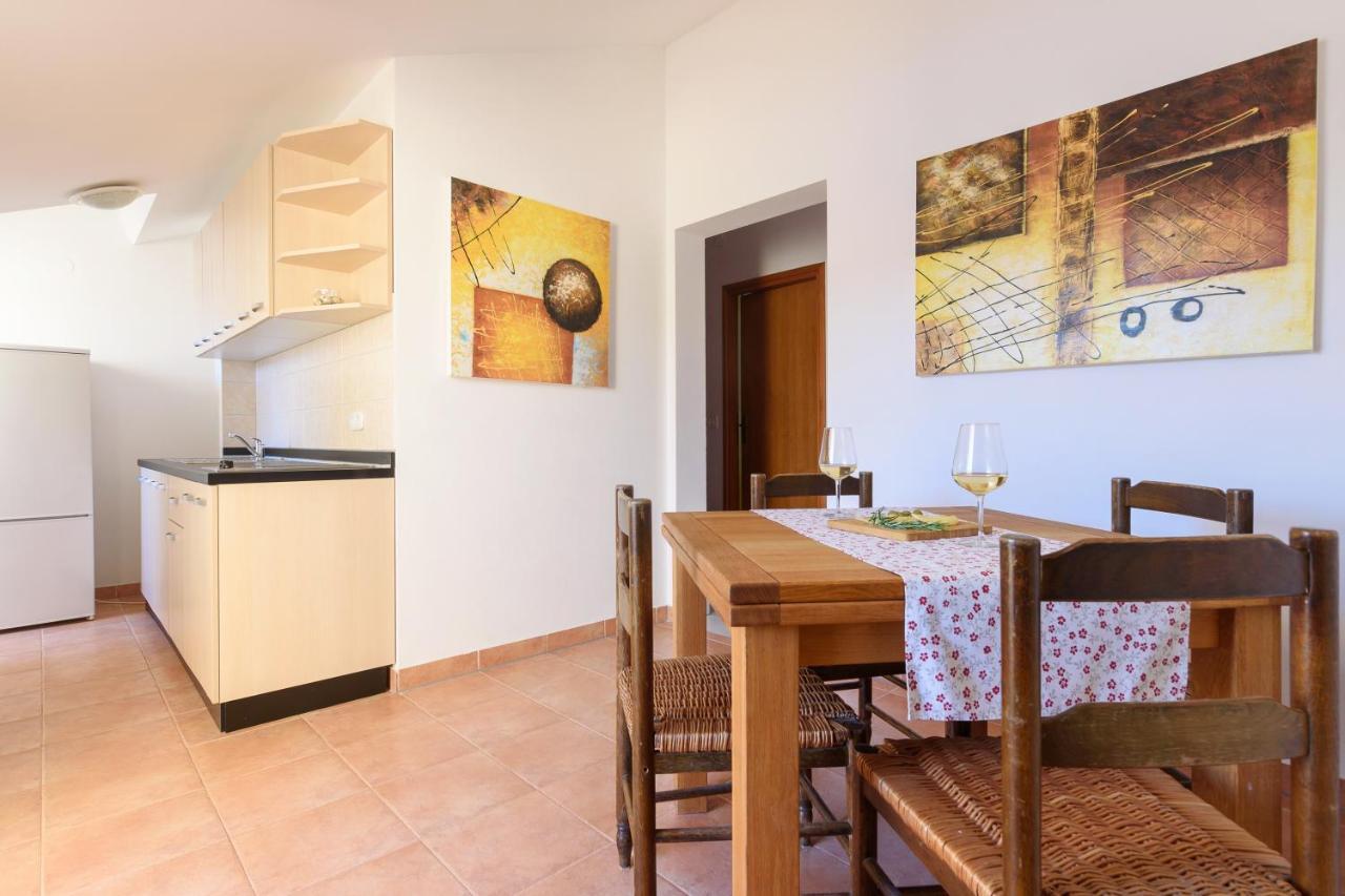 Apartmani "Jadran" パグ エクステリア 写真