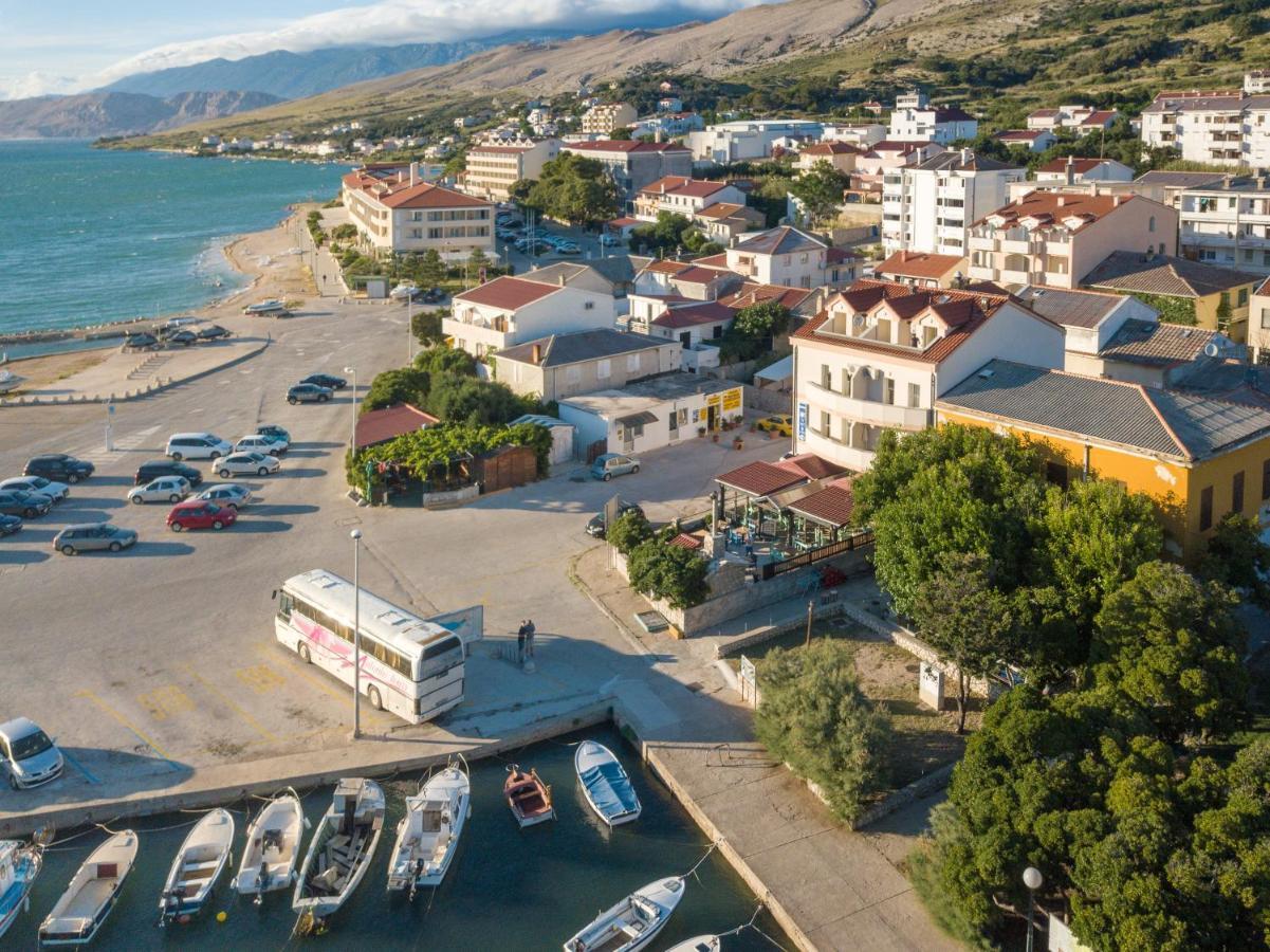 Apartmani "Jadran" パグ エクステリア 写真