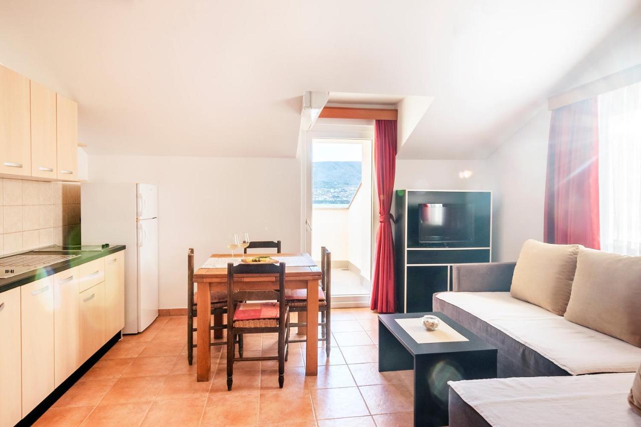 Apartmani "Jadran" パグ エクステリア 写真